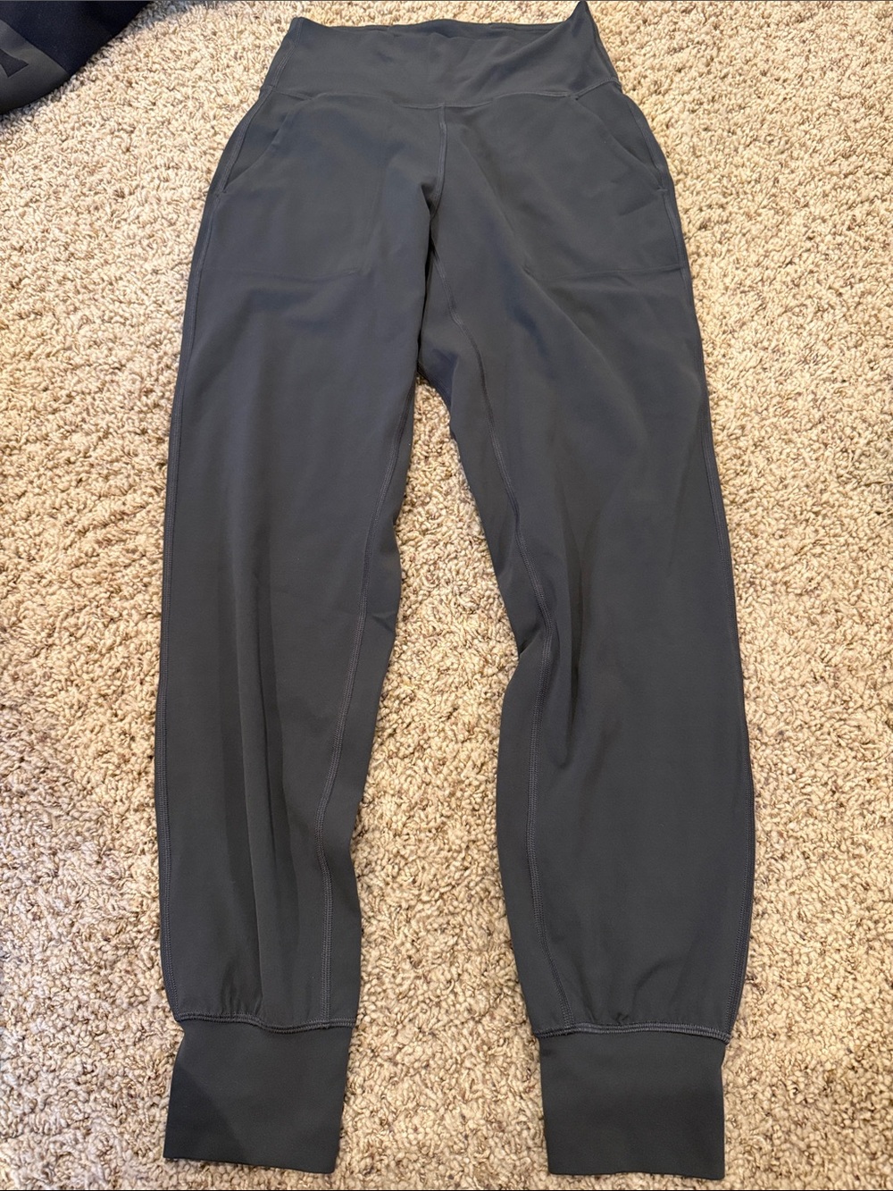 Lululemon charcoal grey align jogger size 4